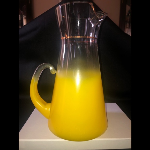 Blendo Glassware Other - VINTAGE BLENDO GLASSWARE YELLOW PITCHER